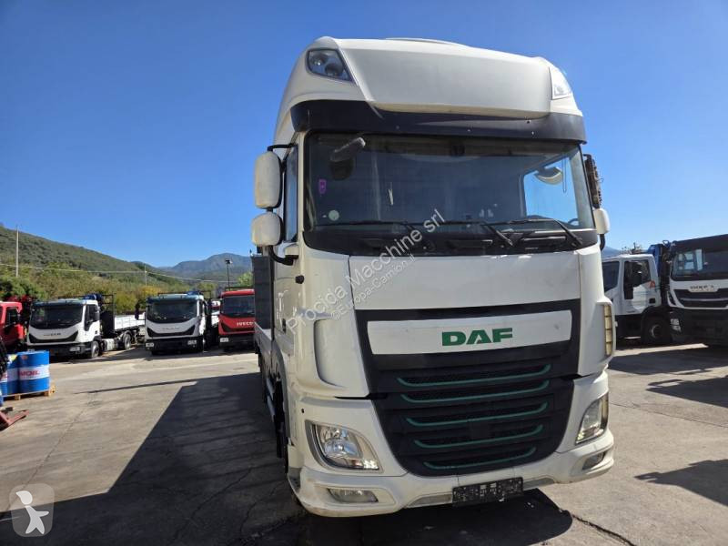 Camion DAF 440