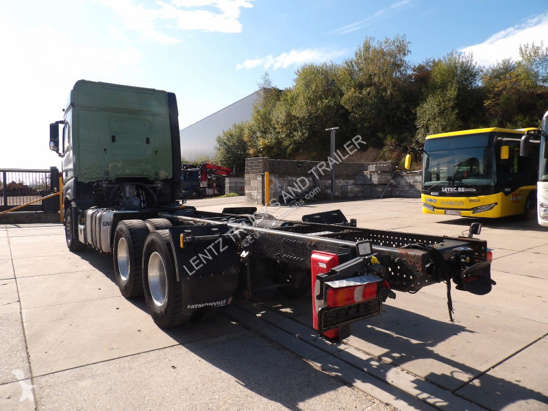 Camion Mercedes ACTROS 3353-6X4-RETARDER-NEW...
