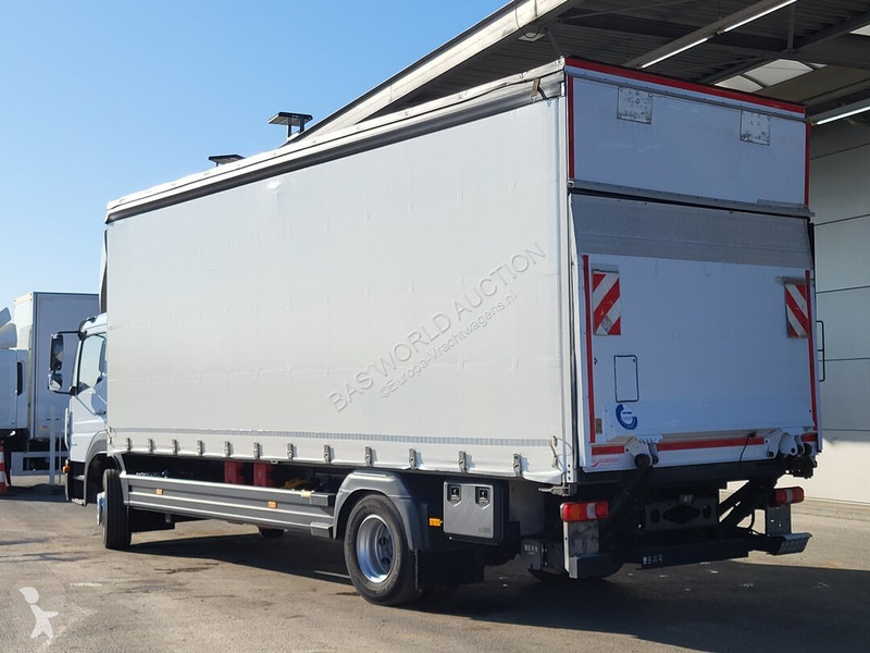 Lastbil Mercedes 1624