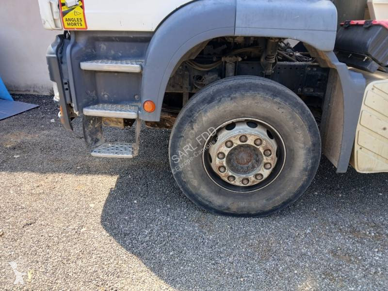 MAN  truck