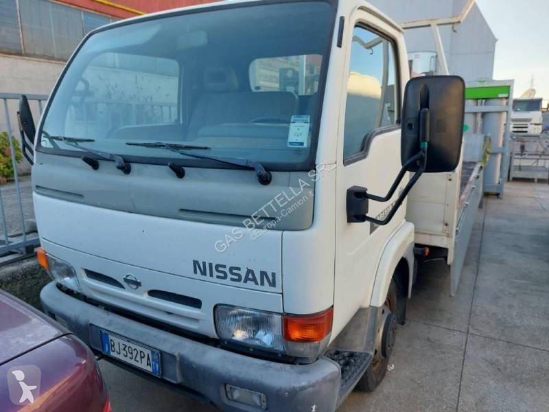 Camión Nissan 35.12