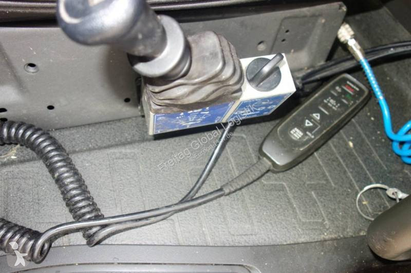 Camión Volvo 550