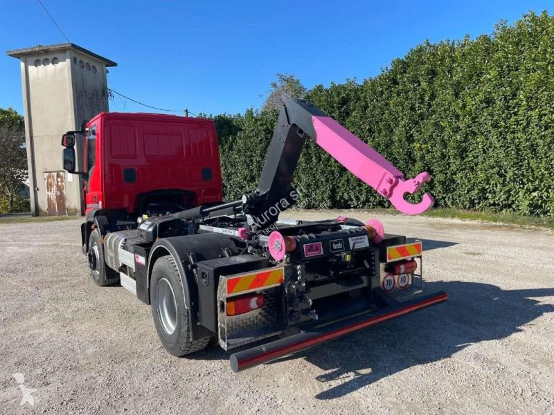 Camion Iveco EUROCARGO 160E SCARRABILE
