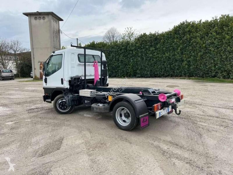 Camion Mitsubishi CANTER 3.0 SCARRABILE
