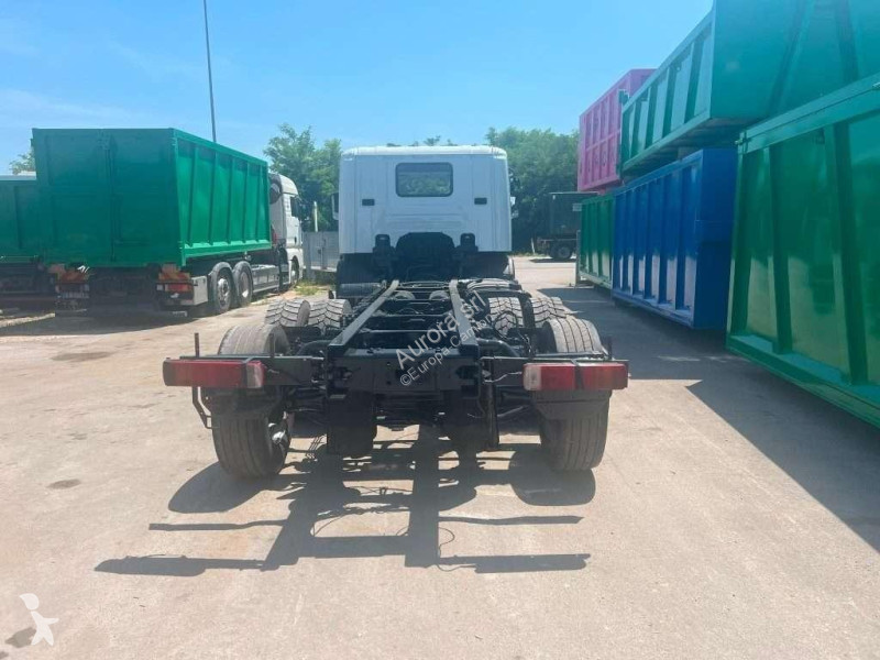 Camion Scania P380 A TELAIO