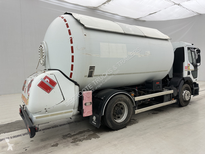 شاحنة Renault 270 DCi
