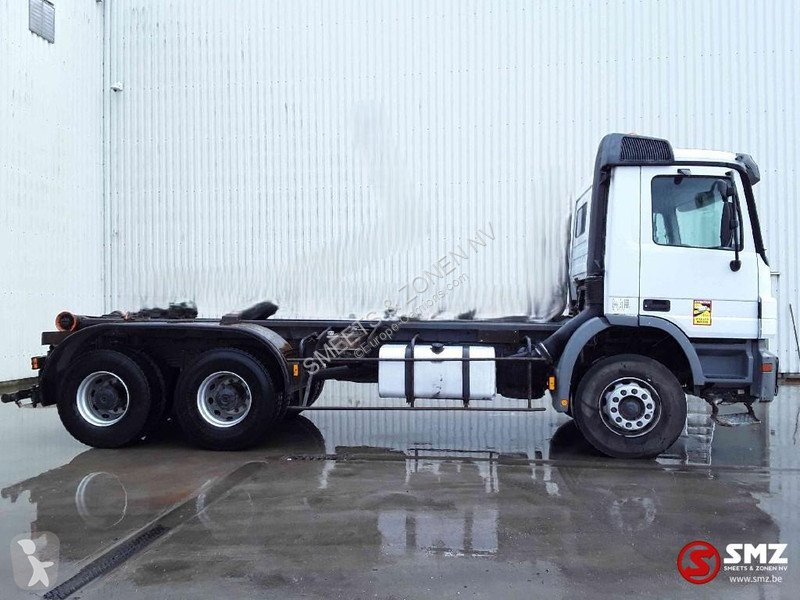 Camion Mercedes 3341 manual lames