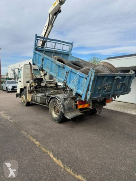 Volvo 320 truck