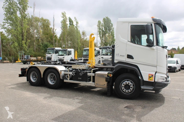 DAF XF 480  6X4 T truck