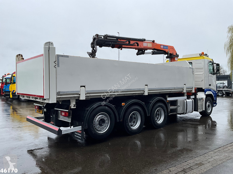 Lastbil Volvo 420 8x4 HMF 22 Tonmeter laadkraan