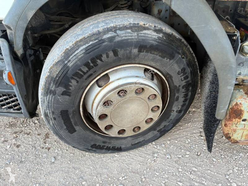 Renault 270 DCI truck