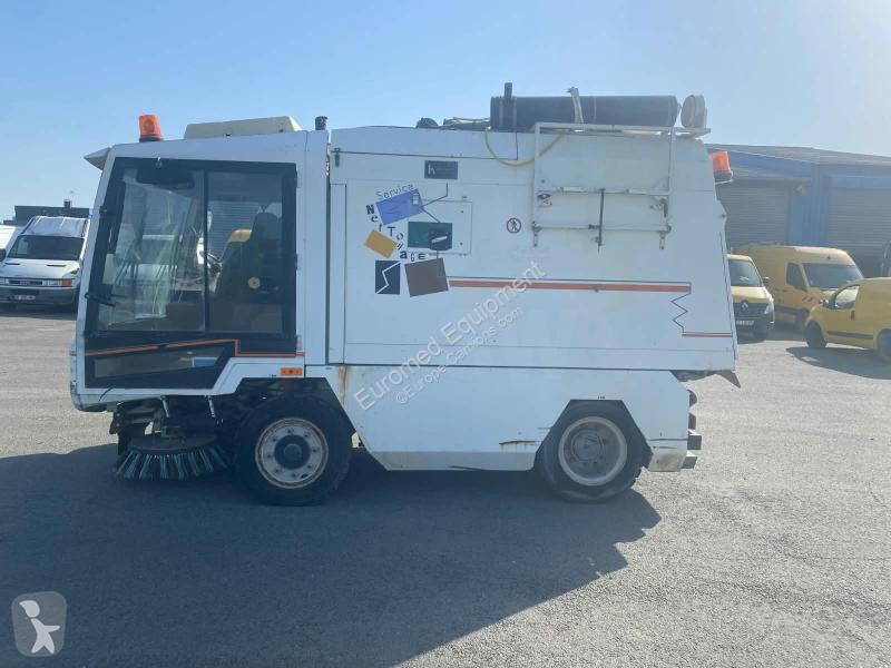 HMF  416 truck