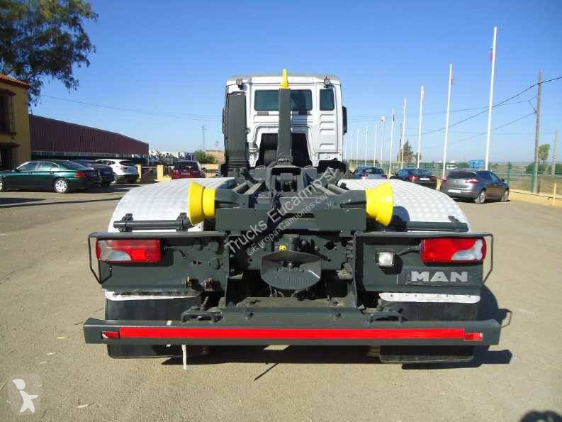 MAN 26.440 truck