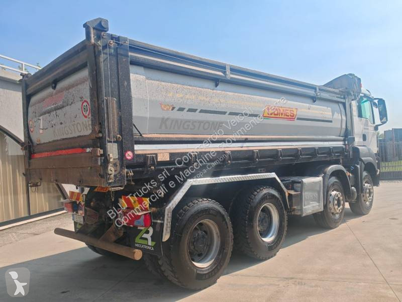 MAN  truck