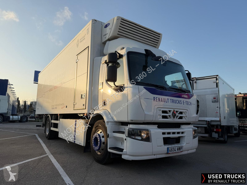 Renault D Wide Z.E. truck