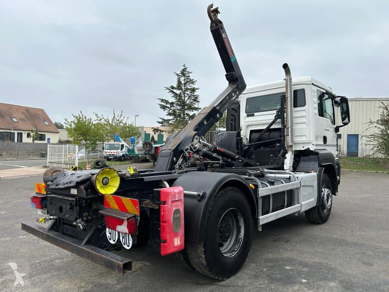 MAN TGS truck