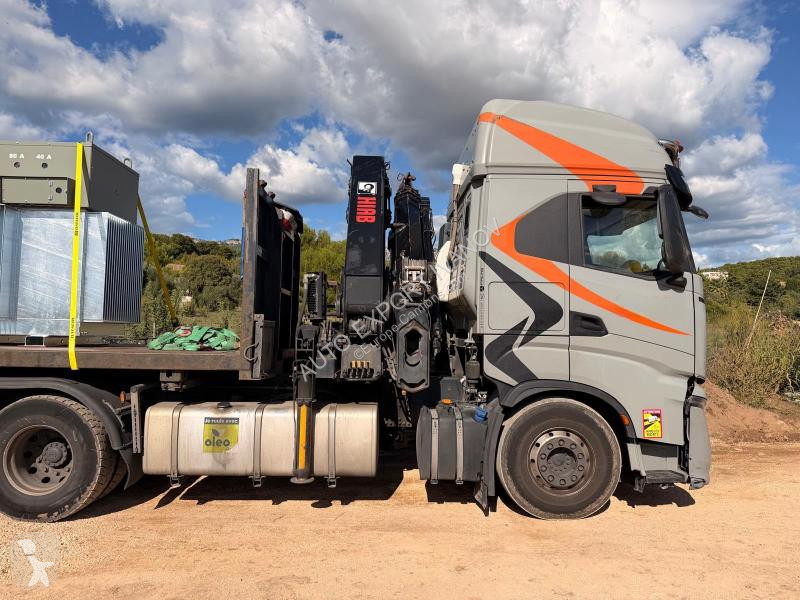 Iveco 570 truck