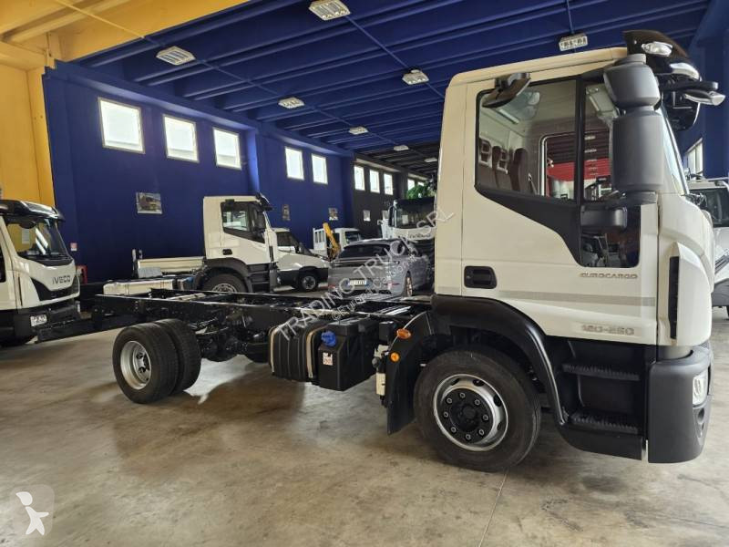 Iveco 120 E 25 truck