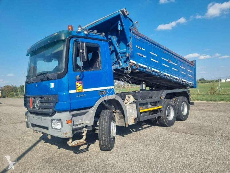 Kamion Mercedes 3346