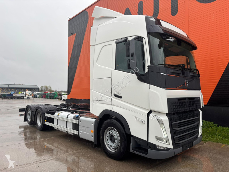 Volvo FH 500 6x2*4 OY 48282 km / DRIVING SCHOOL...