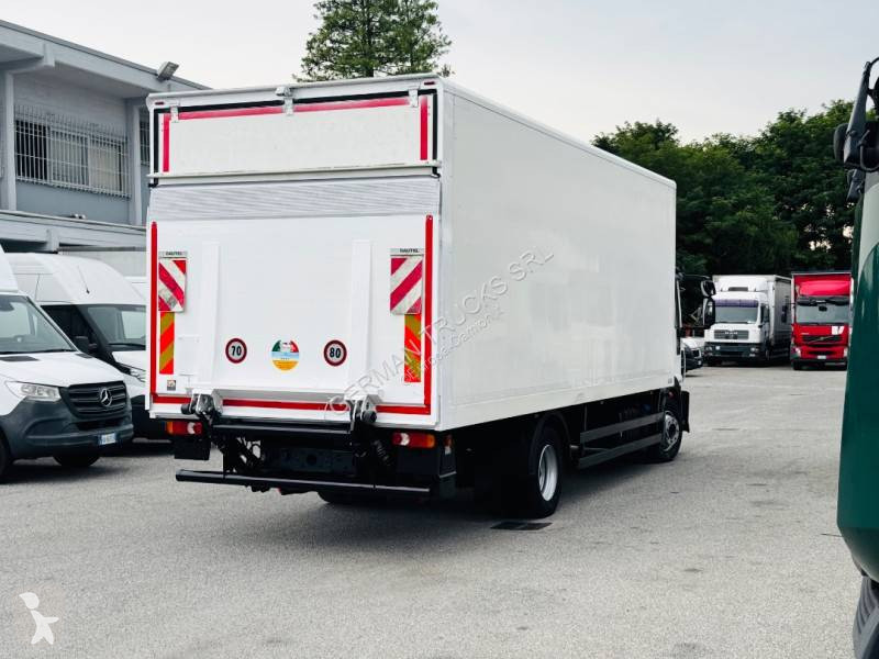 Iveco 120 E 25 truck