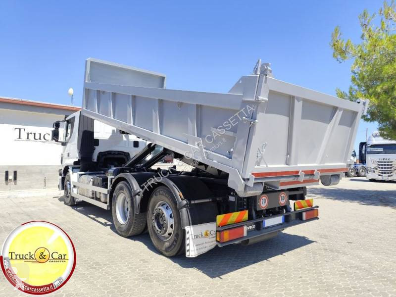 Iveco 260S40 truck