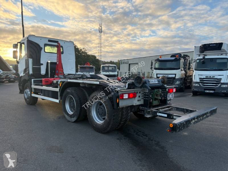شاحنة Renault 440.26 DTI 13