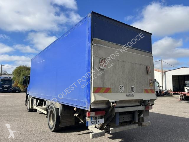 Teherautó Renault 320
