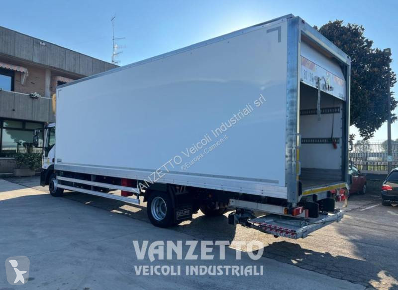 Iveco 120 E 28 P tector truck