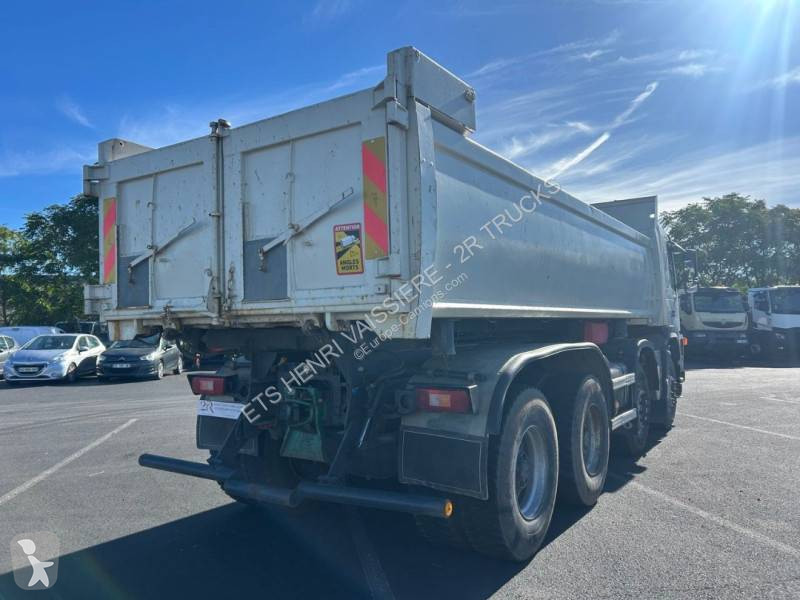 Kamion Volvo 440