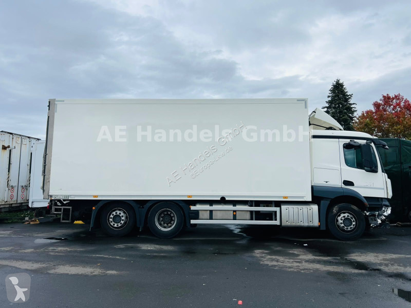 Kamion Mercedes 4 2543 BL L ClassicSpace...