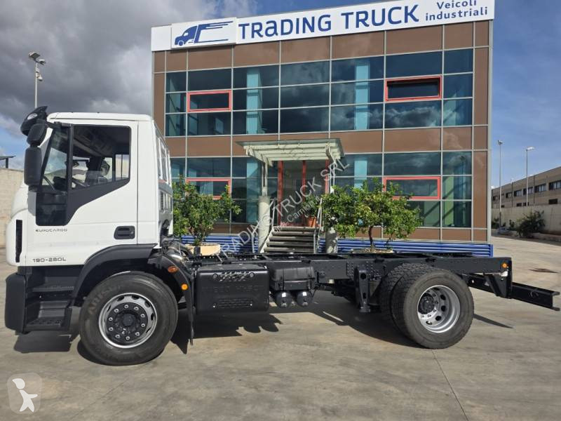 Lastbil Iveco 180 E 28