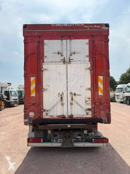 Volvo 460 truck