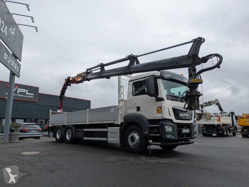 MAN 26.420 truck