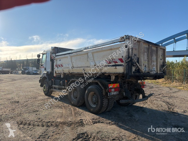 Renault 460DXI truck
