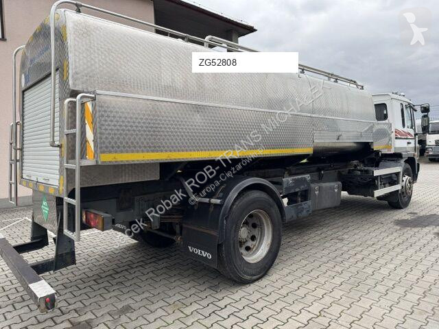 Kamion Volvo FL618