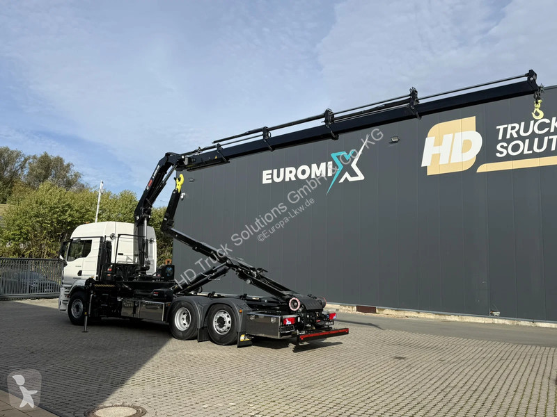 Camión MAN 26.520  26.520 LL 6x2 Hiab 228-4...