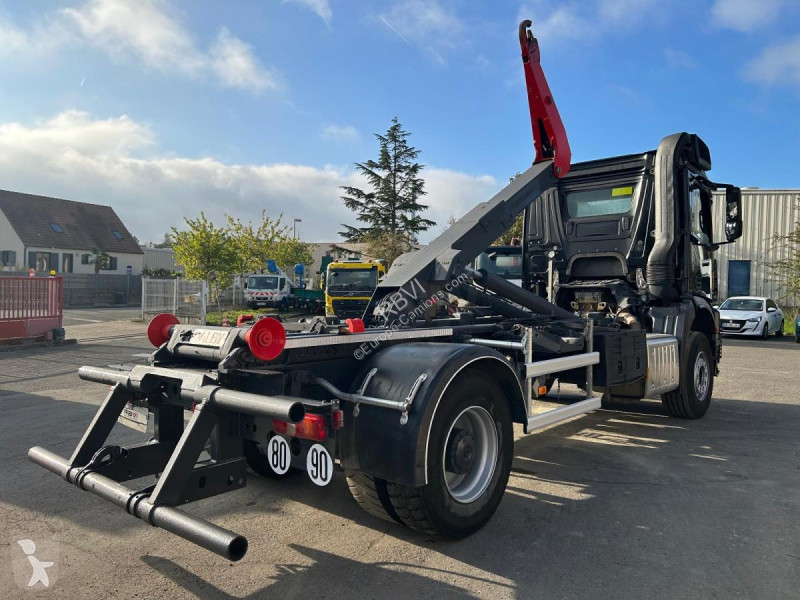Mercedes 1842 truck