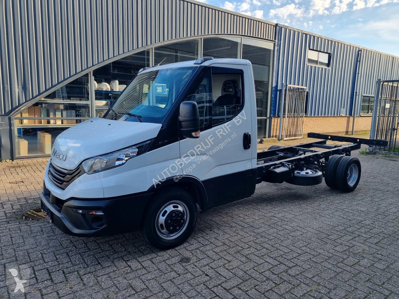 Kamion Iveco 35C16/ 3.0D/ Chassiscab/ WB 410/...