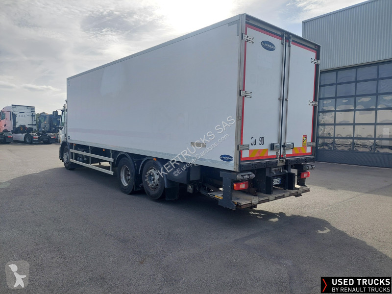 Kamion Renault D Wide
