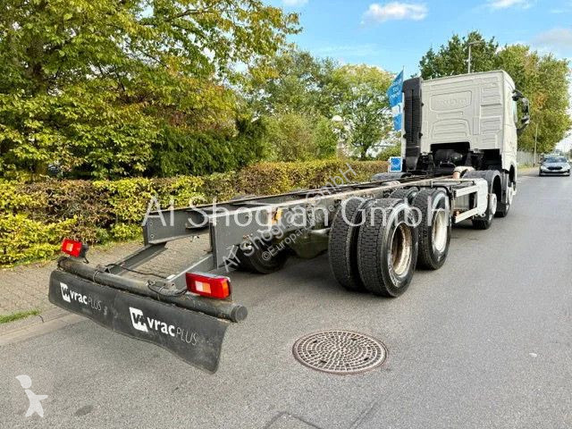 Kamion Volvo 460 / 8x4 / Voll Blatt / Euro 6