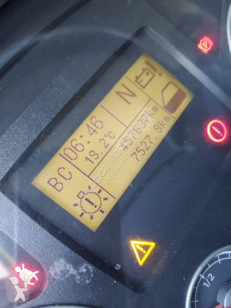 Kamion Iveco 120 E 28