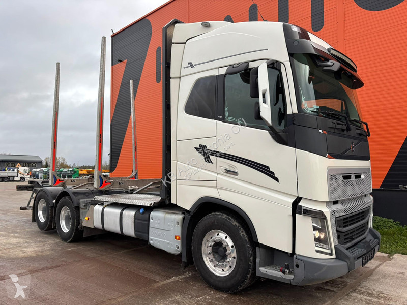 Volvo 650 6x4 HYDRAULICS / TANDEM AXLE LIFT truck