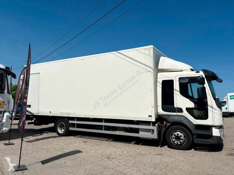 Volvo 240 truck