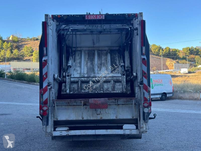 Iveco 310 truck