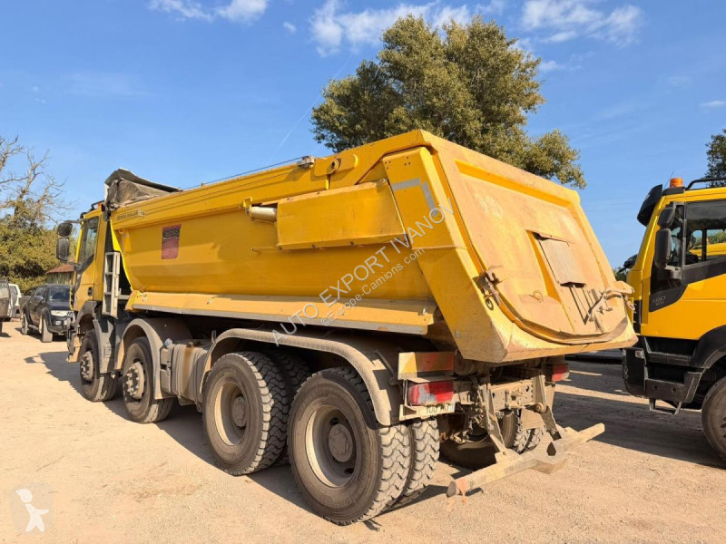 Iveco 480 truck