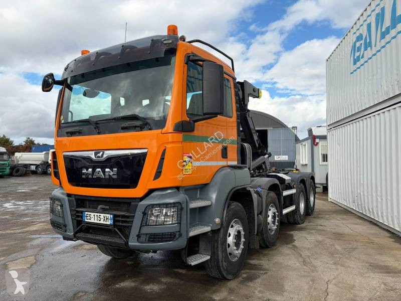 MAN 35.460 truck
