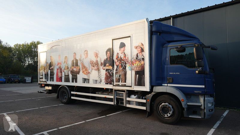 شاحنة MAN 18.250 frigo truck 356.200km