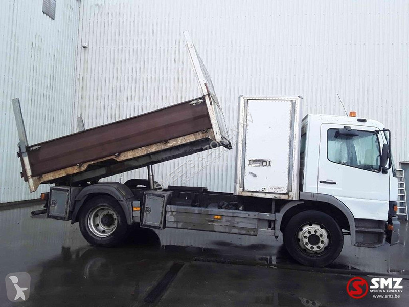 Kamion Mercedes 1217