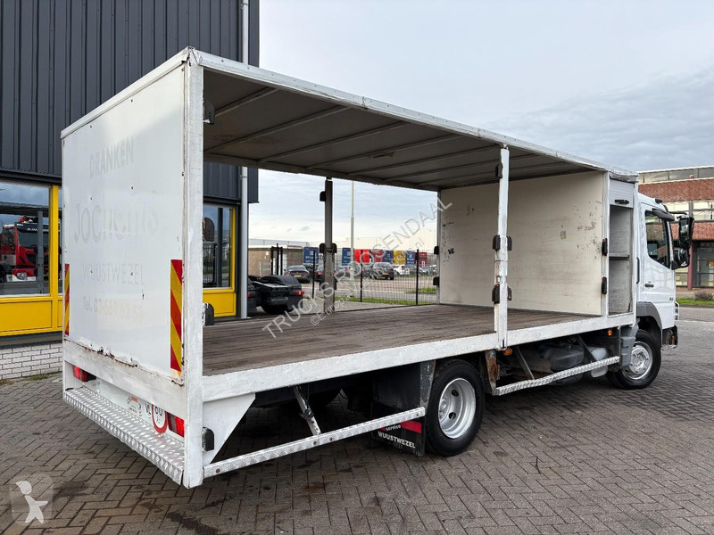 Vrachtwagen Mercedes 815 + MANUAL + spring